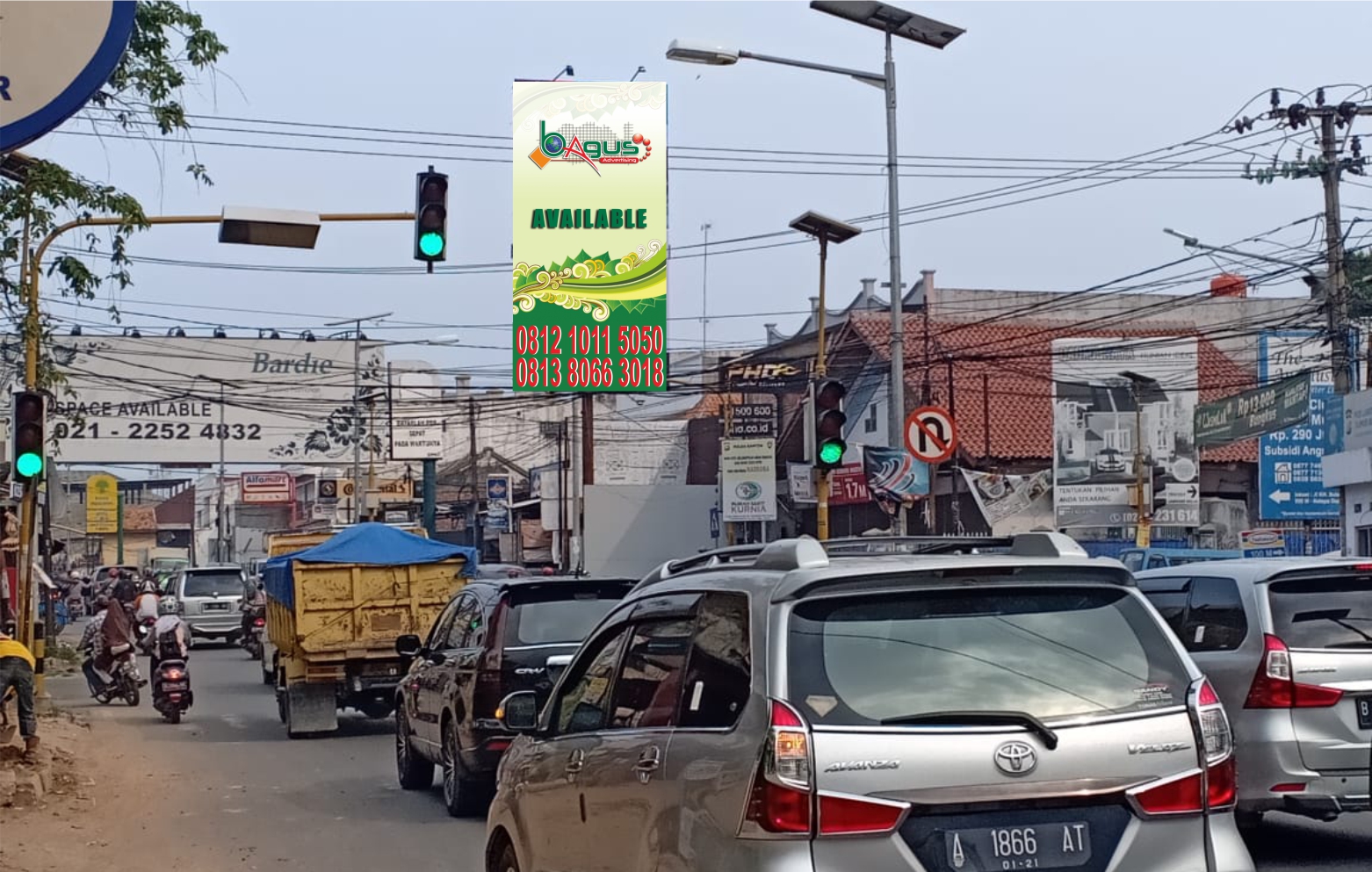Jl. Mayor Syafei Lontarbaru. ( Lampu Merah Sumur Bor )